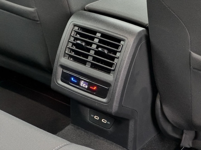 Volkswagen Golf 1.4 TSI Style eHybrid