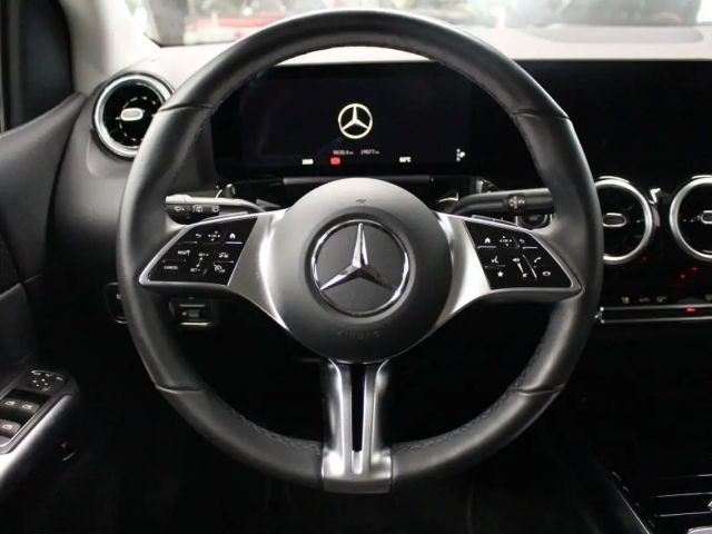 Mercedes-Benz B 220 4MATIC Progressive