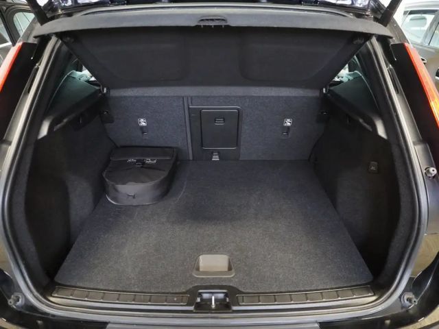 Volvo XC40 Recharge T4