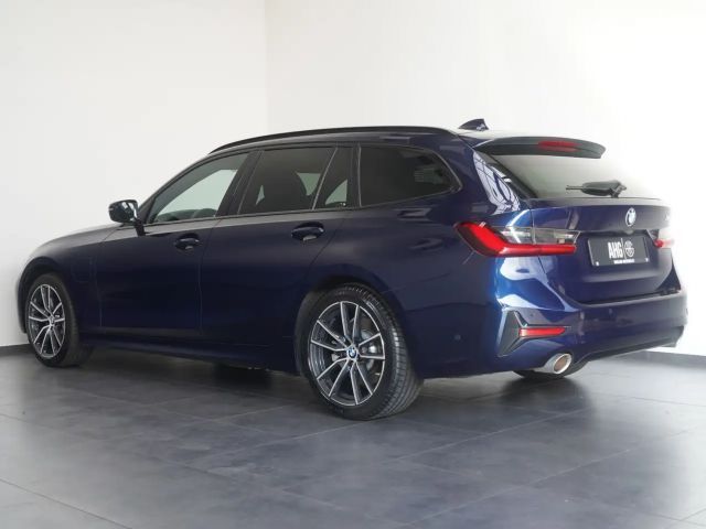 BMW 330 330e Sport Line Touring