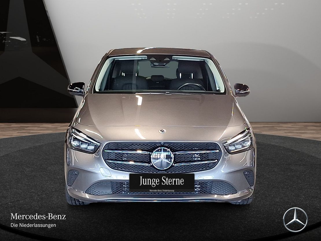 Mercedes-Benz B 250 4MATIC Sedan