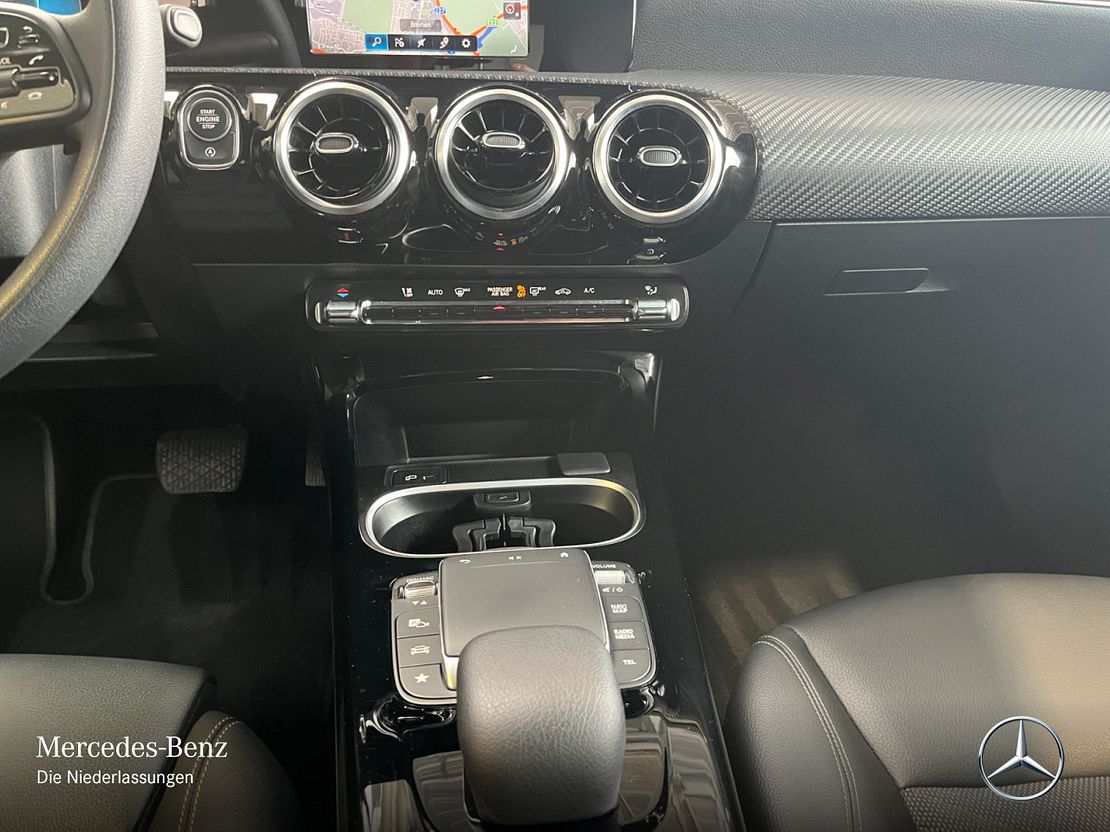 Mercedes-Benz A 180 A 180 d