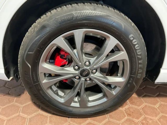 Ford Kuga Plug in Hybrid ST Line X