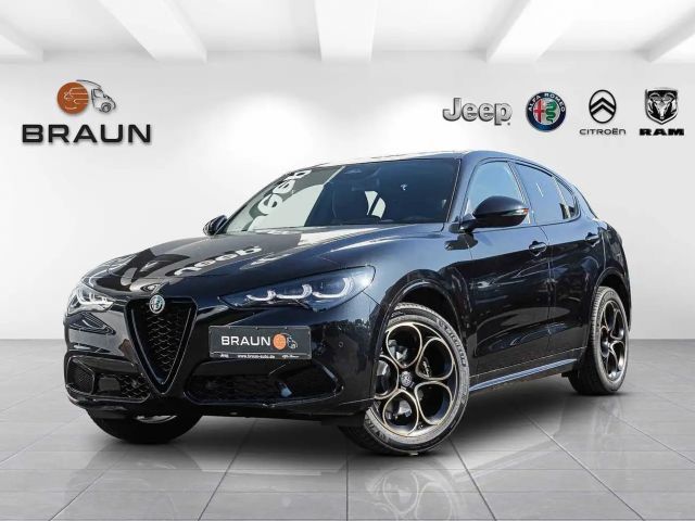 Alfa Romeo Stelvio AT8 Q4