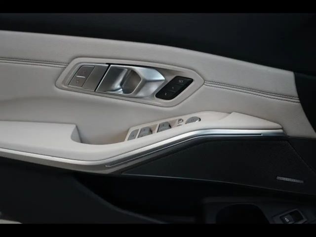 BMW 340 FACELIFT 2 - PANODAK - HARMAN-