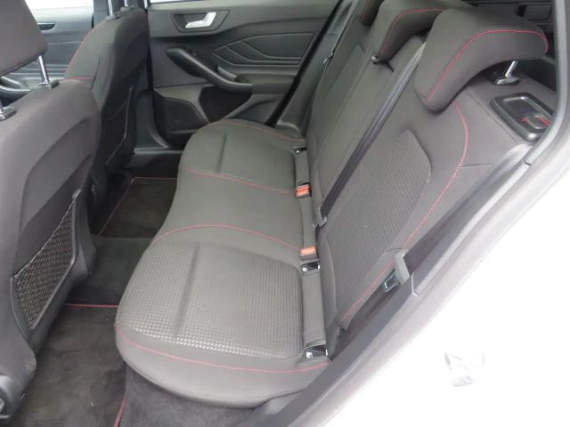 Ford Focus ST Line Wagon