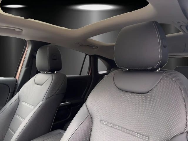 Mercedes-Benz EQA 350 4MATIC AMG Line