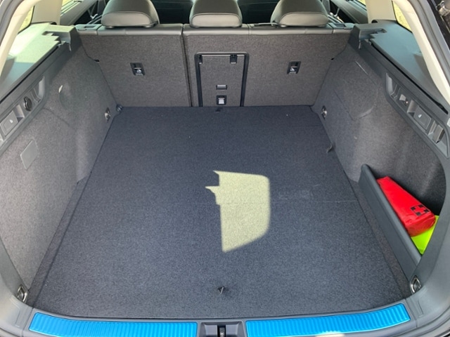 Volkswagen Passat Max Pro eHybrid