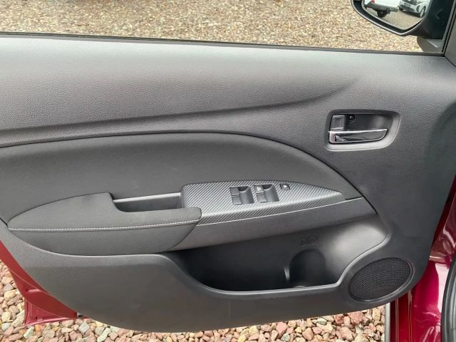 Mitsubishi Space Star CVT Star