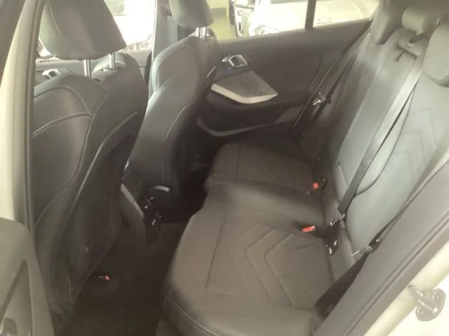 BMW 118 118d M-Sport Sedan