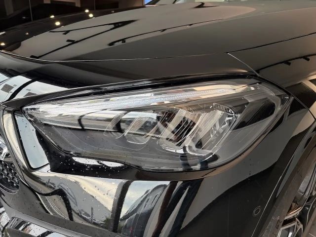 Mercedes-Benz GLA 200 4MATIC GLA 200 d