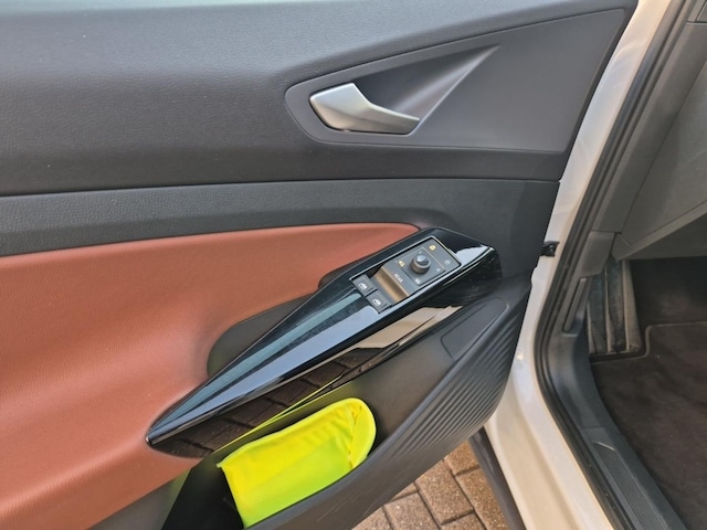 Volkswagen ID.4 EDITION 204PS 82KWh AHK+KAMERA+ACC+ALCANTARA+NAVI+APP+LED+20 ALU!