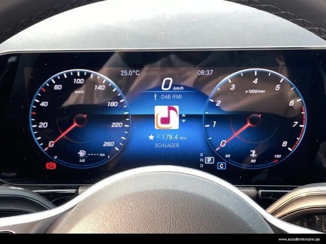 Mercedes-Benz GLA 180 Progressive