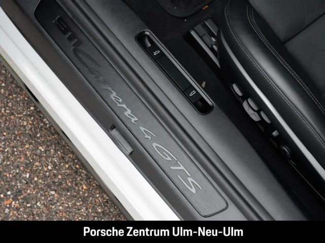 Porsche 992 4 Cabrio Carrera GTS