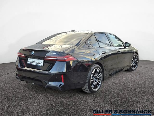 BMW 520 520i M-Sport Sedan