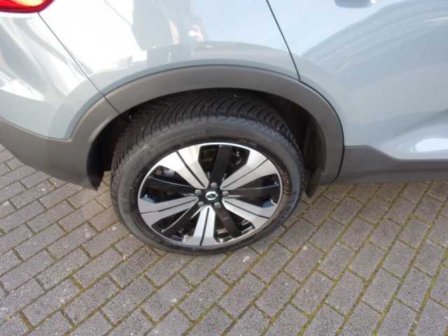 Volvo XC40 Core Recharge