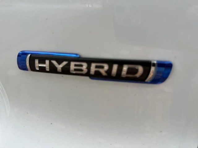 Suzuki S-Cross Hybrid