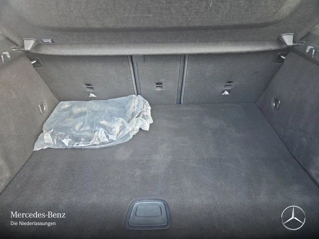 Mercedes-Benz A 250 A 250 e AMG Line