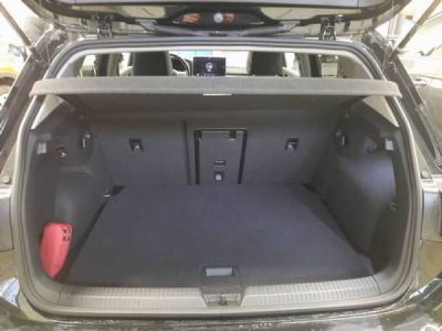 Volkswagen Golf 1.5 eTSI DSG Golf VIII IQ.Drive