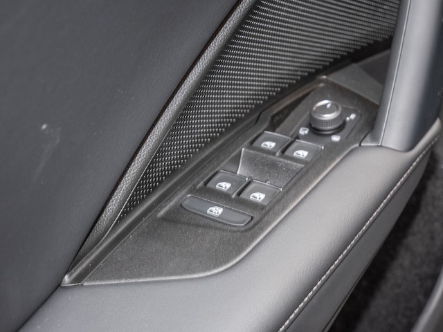 Volkswagen Tiguan Tiguan 2.0 TDI R-Line 4Motion MATRIX-LED 360°