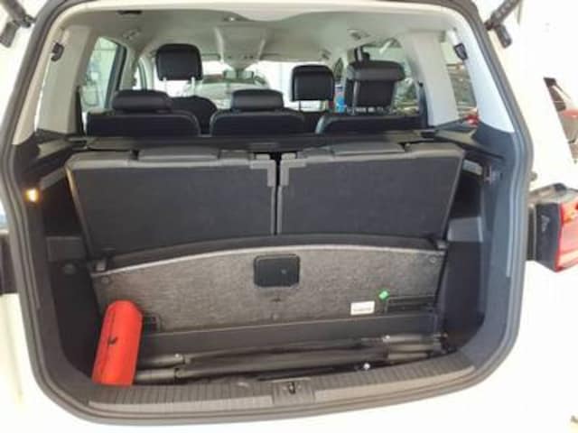 Volkswagen Touran 1.5 TSI DSG IQ.Drive