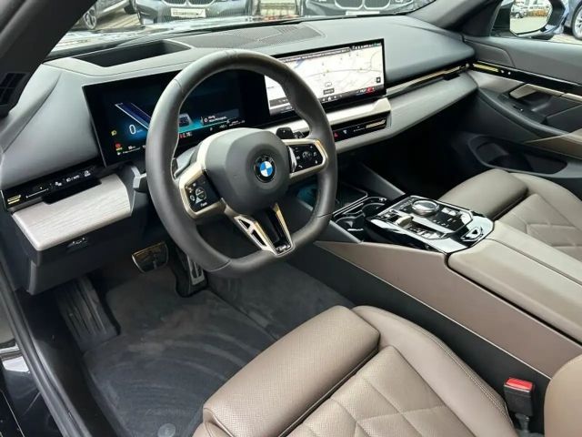 BMW 520 520d M-Sport Touring