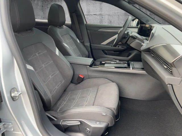 Opel Astra Sports Tourer Ultimate