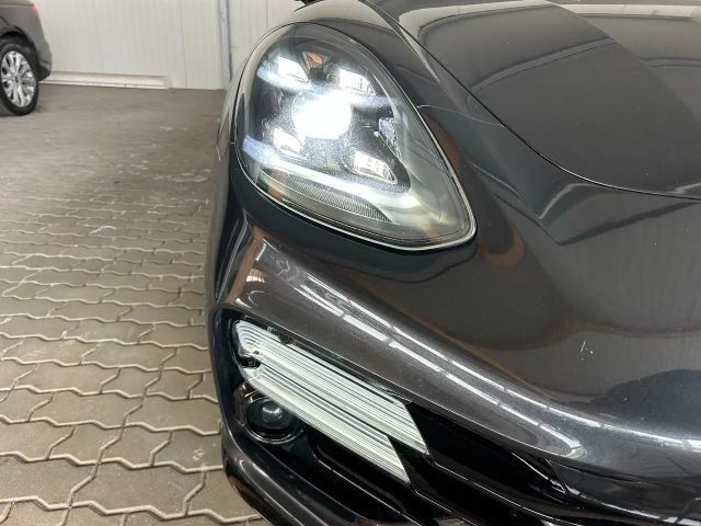 Porsche Panamera E-Hybrid S Turbo