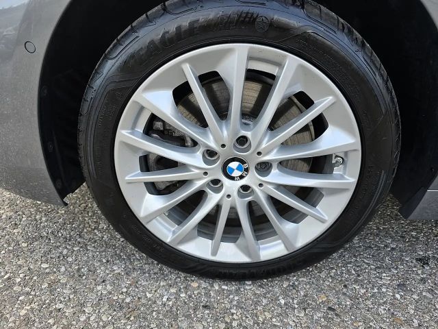 BMW 120 120d Sedan xDrive