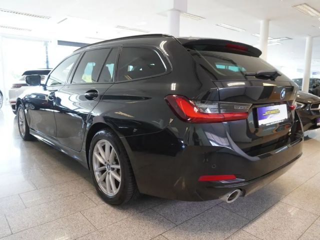 BMW 320 320e Touring