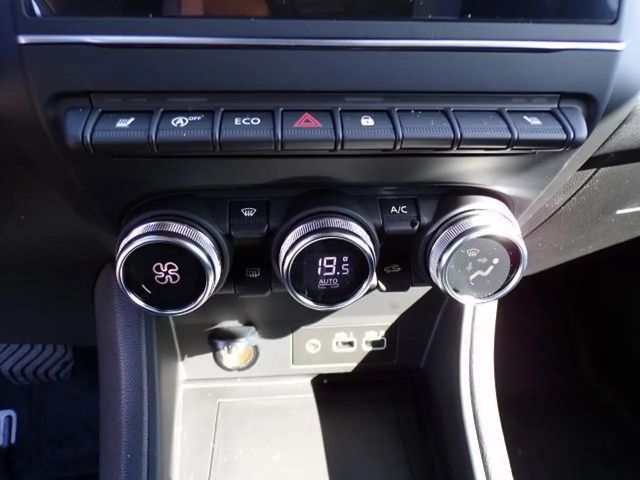 Renault Captur EDC Evolution TCe 140