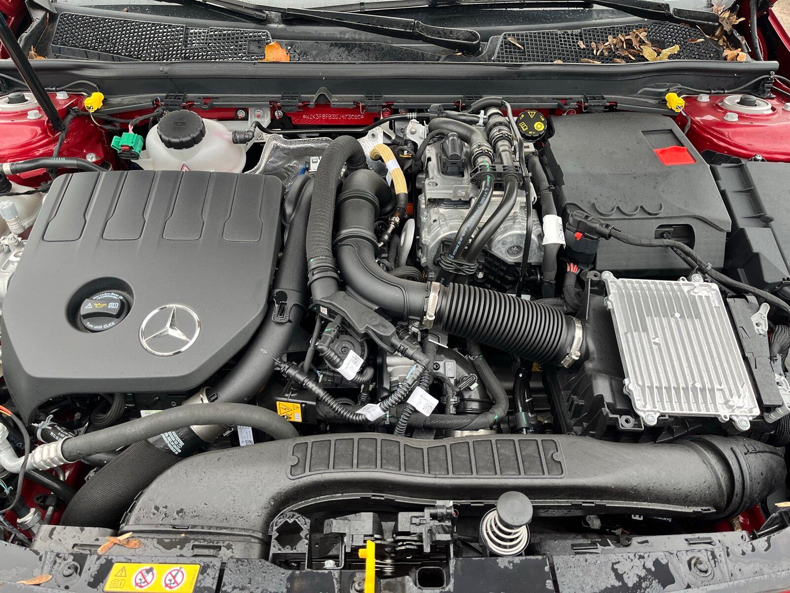 Mercedes-Benz A 250 A 250 e AMG Line