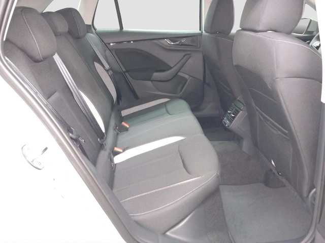 Skoda Scala TSI DSG Navi LED Assist Infotainment