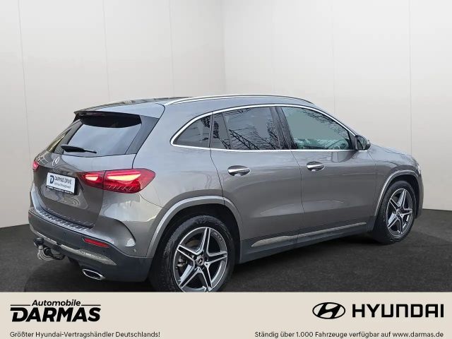 Mercedes-Benz GLA 200 AMG Line