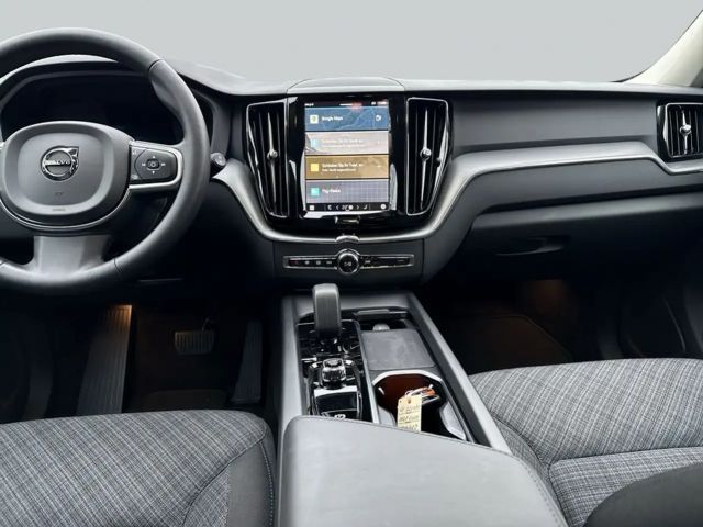 Volvo XC60 AWD Core