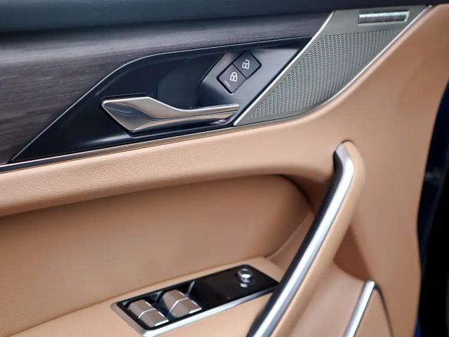 Jaguar F-Pace AWD D200 S