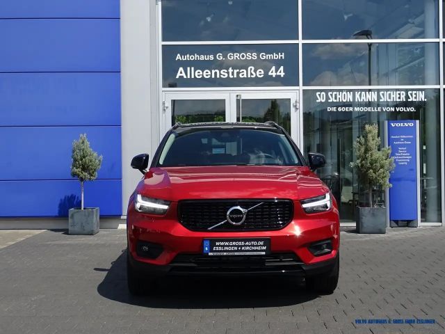 Volvo XC40 R-Design Recharge T5