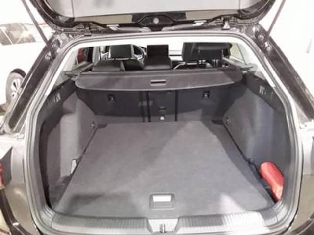 Volkswagen Golf 1.5 eTSI DSG Variant