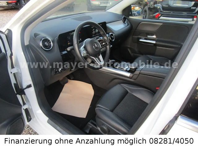 Mercedes-Benz B 180 B 180 d Progressive Sedan