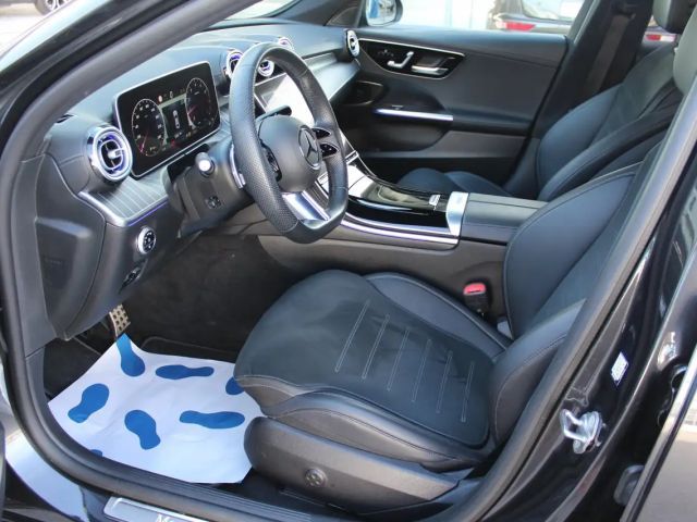 Mercedes-Benz C 200 4MATIC Sedan