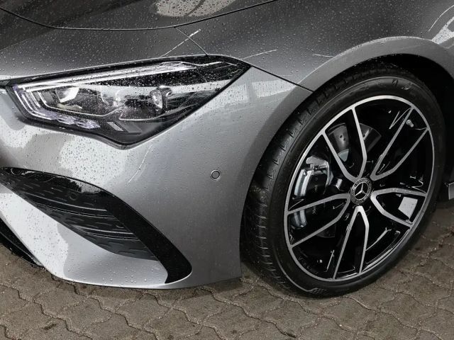 Mercedes-Benz CLA 200 AMG Line Coupé