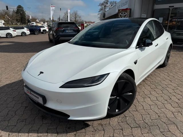 Tesla Model 3 Standard Range