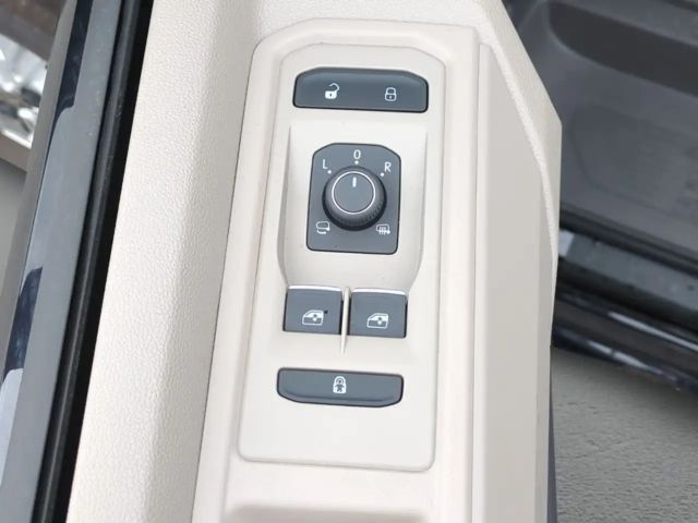 Volkswagen Multivan DSG Life T7