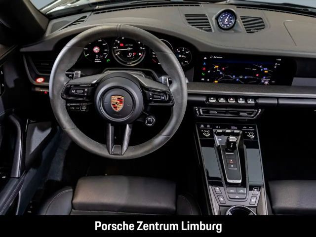 Porsche 992 4 Cabrio Carrera GTS