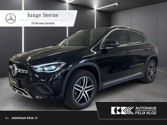 Mercedes-Benz GLA 200 Progressive