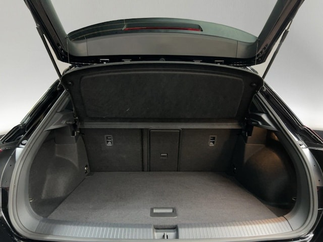 Volkswagen T-Roc 1.5 TSI DSG Plus R-Line