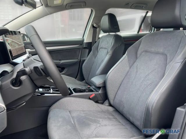 Volkswagen Golf DSG Style Variant