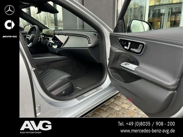 Mercedes-Benz E 220 AMG Line E 220 d Estate