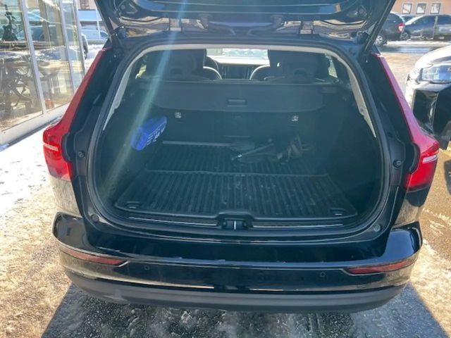 Volvo V60 Core Hybrid