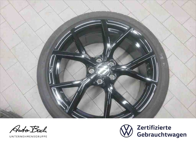 Volkswagen Golf 2.0 TSI DSG Golf VIII